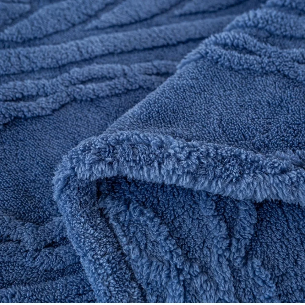 YUSOKI Sherpa Queen Size Blanket 3D Stylish Design Washed Blue 90"x90"(NWT) - Picture 5 of 10